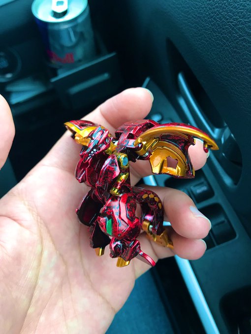 ドラゴノイドDXの塗装が終わりました!名付けて、火焔(インフェルノ)ドラゴノイド!バトルプラネットのDX爆丸は派手で素敵 ドラゴノイドDXの塗装が終わりました!名付けて、火焔(インフェルノ)ドラゴノイド!バトルプラネットのDX爆丸は派手で素敵
