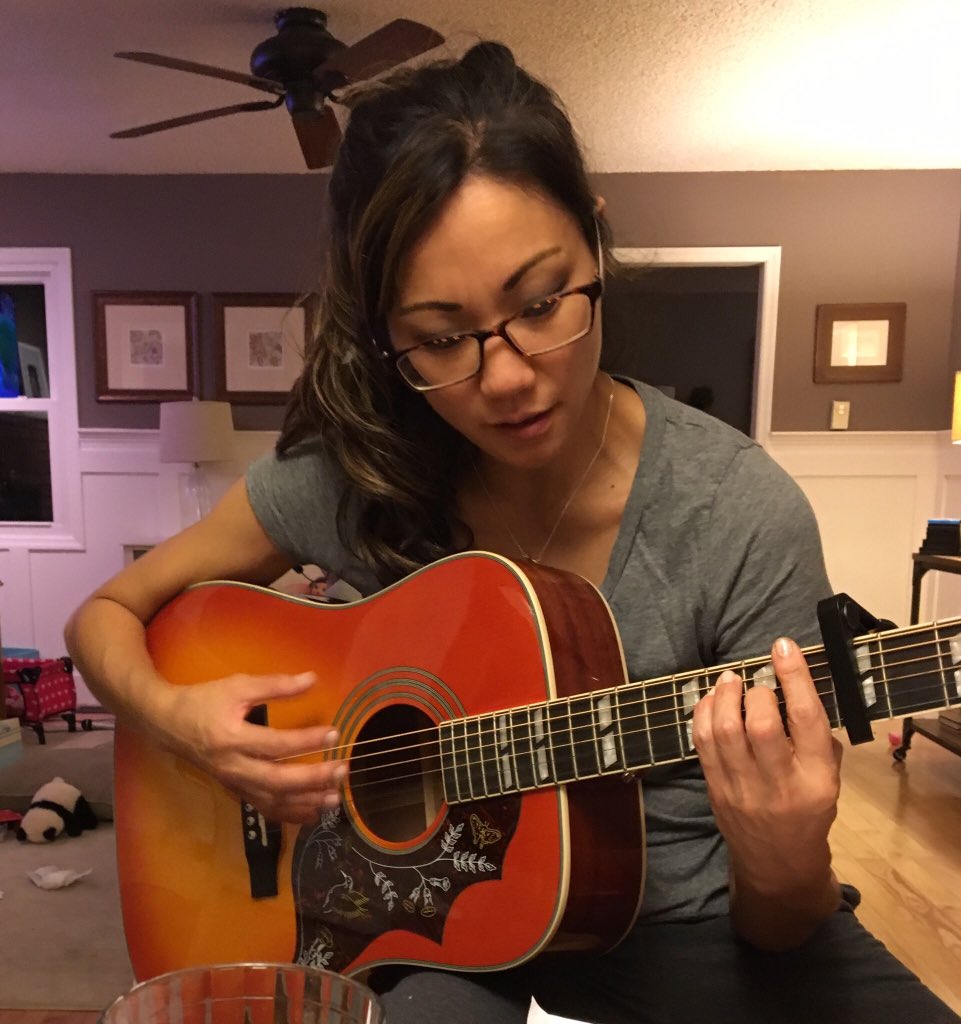 RT @kocsmiersky: @hitRECordJoe I like playing guitar! #MakeYourMark https://t.co/EaoMpzSMF8