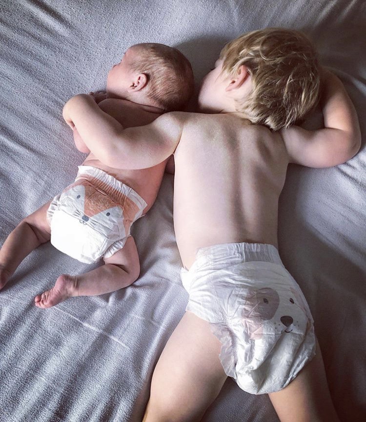 RT @KitandKinUK: The sweetest brotherly love ???????? #repost @amyjoywilliams https://t.co/Kain697zbc