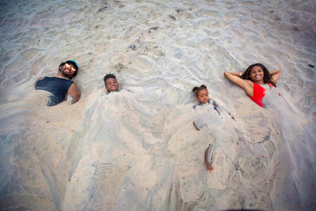 Beaching It. ???? #Family #Sunday https://t.co/Z4DAqXXzF8