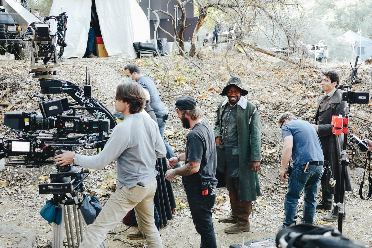 ???? tonight episode 204 #bts #timeless ???? stephanieschuster @malcolmbarrett @goranvisnjic @NBCTimeless @nbc https://t.co/8u6E8C5HrV