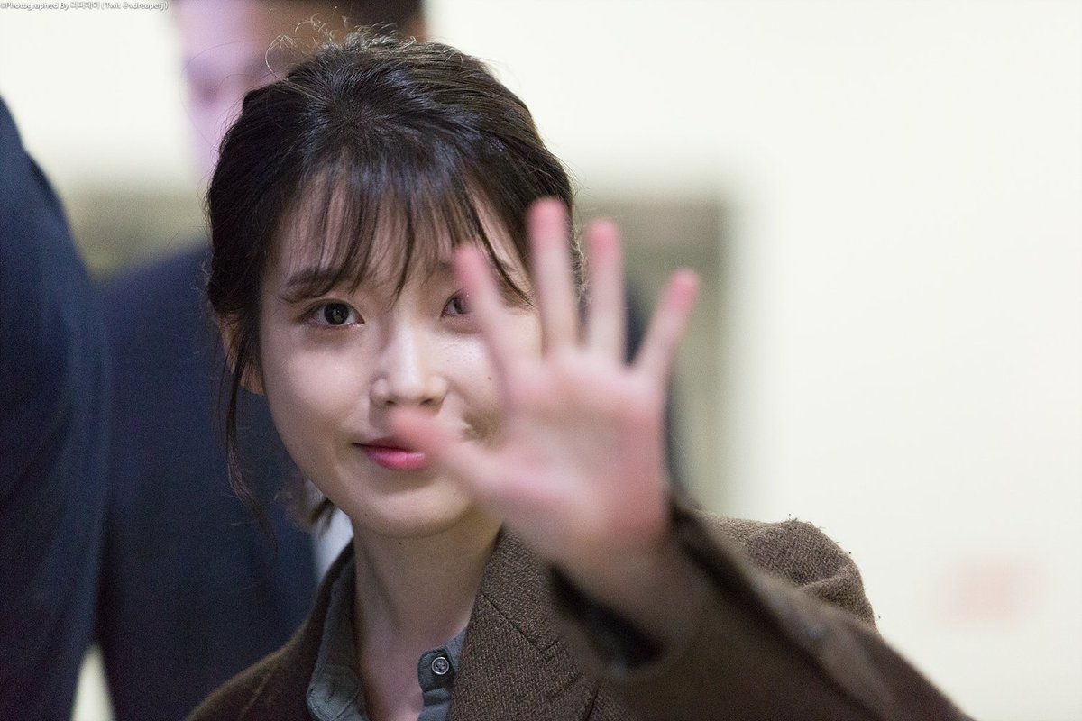 아이유 아저씨 인터뷰 이지안 없음 여성 분이 vdreaperj