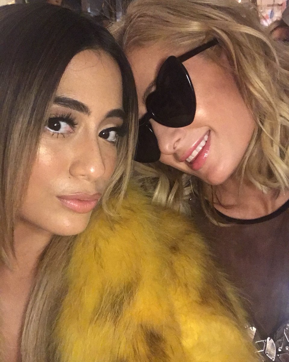 RT @AllyBrooke: Perfect way to kick off Beautycon! So much fun gorgeous @ParisHilton ???????? https://t.co/B60NEZUkQw