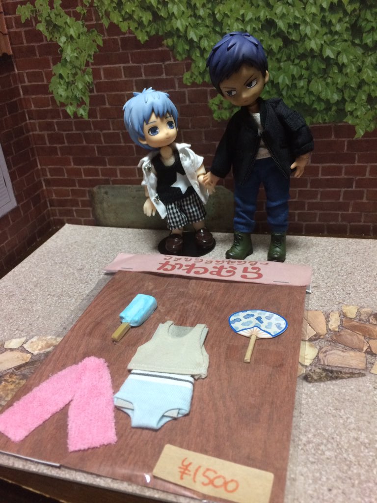 ①帝光っち「青峰くん、今日は暑いでしょ?ボクTRCでプレゼント買って着たんです着てください」青峰「テツ、今日は火黒オンリ ①帝光っち「青峰くん、今日は暑いでしょ?ボクTRCでプレゼント買って着たんです着てください」青峰「テツ、今日は火黒オンリ
