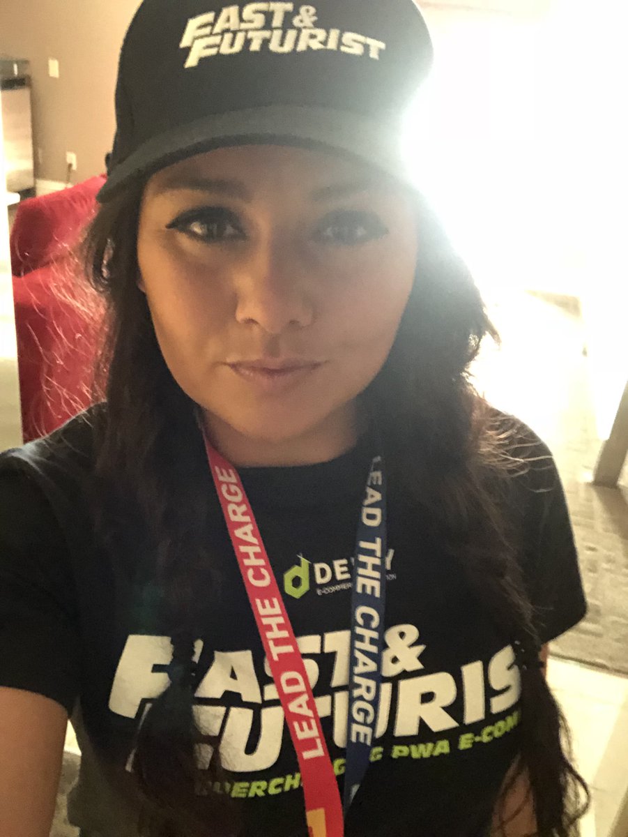 JamieMariaS: #MagentoHatMonday at #MagentoImagine! @DEITY_pwa  #pwa #FastAndFuturist! 🚀🏎 https://t.co/BVt7LszW75