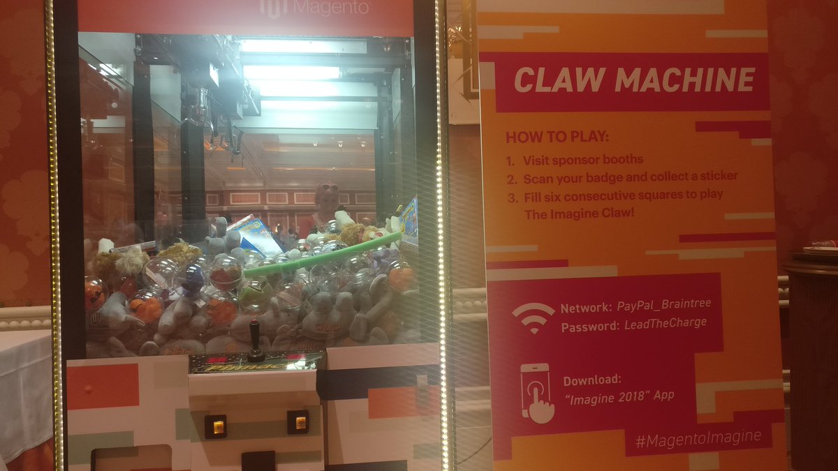 sherrierohde: This claw machine is SO COOL. #MagentoImagine https://t.co/17gk4hhSLq