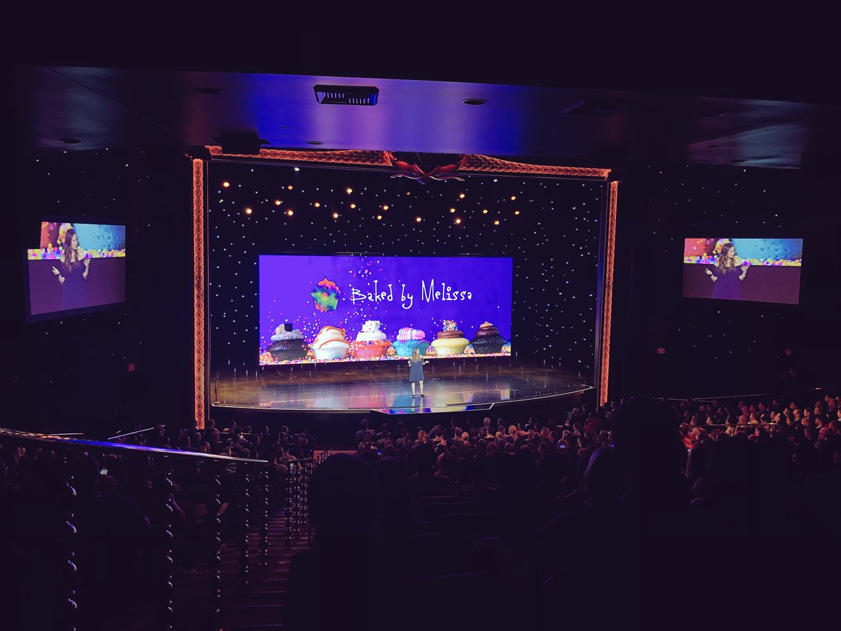 jenuhleez: @bakedbymelissa up on stage at #MagentoImagine General Session! 🍰 https://t.co/IH1BQGVi6o