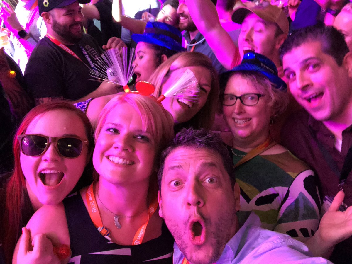 ignacioriesco: @kalpmehta @sherrierohde @RebeccaBrocton The other side of the picture. 😂😂😂😂😂 #magentoimagine https://t.co/z11OCBUenQ