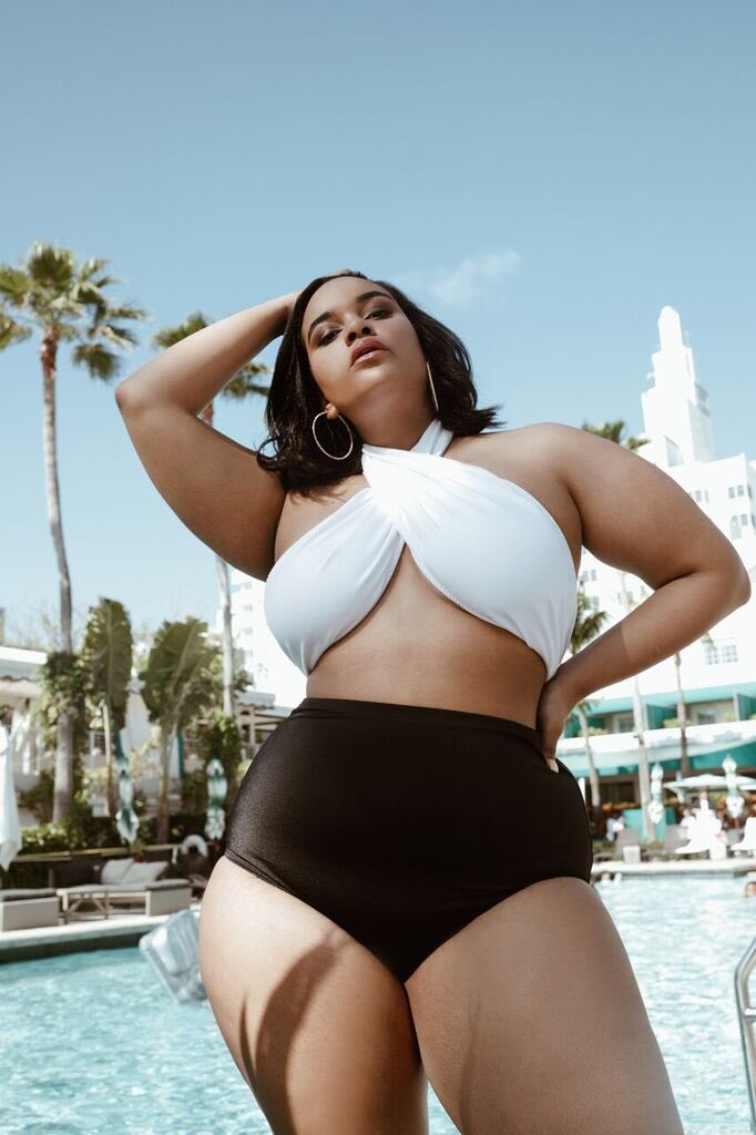 My swimsuit collection with @rebdolls is finally live !!!!!!!!!!!! ????♥️ https://t.co/LKH7lueggQ
