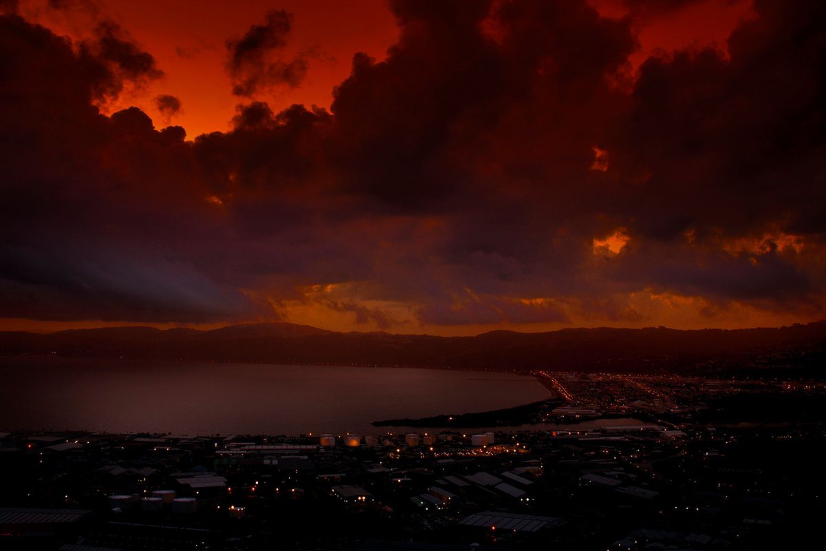 End of day in New Zealand... https://t.co/sGNLkjq55r https://t.co/afoZeidEcO