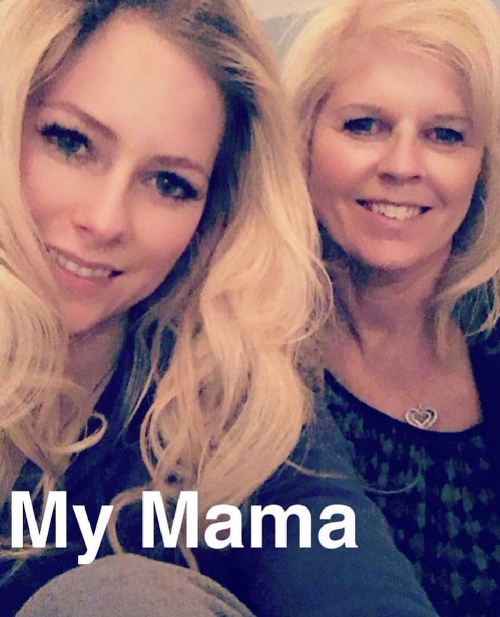 Happy Mother’s Day to all of the moms out there. Have a wonderful day. ???? I love you Mommy. https://t.co/ZwILB93uOC