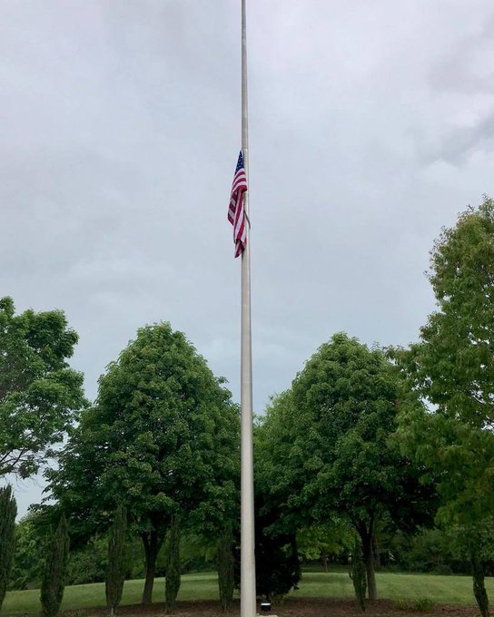 60’ #InternalWinch Aluminum #Flagpole #NationalCemeteries @Culpepper,VA Ray Deline USA Gratitude https://t.co/9vqD8uHjPr https://t.co/YZTrLxLkkS