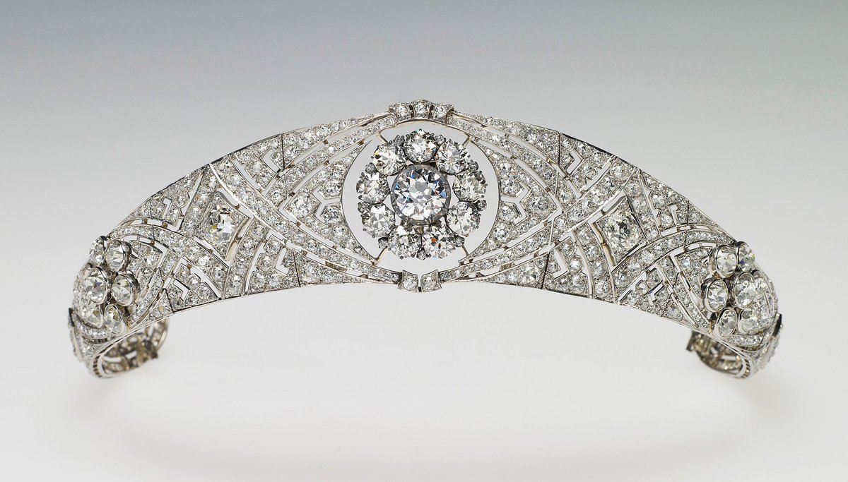 Queen Mary’s diamond bandeau tiara