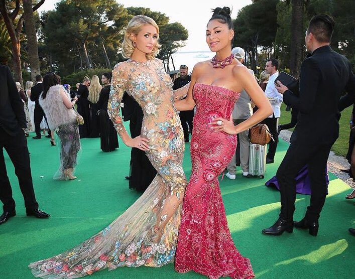 Glam in #Cannes with @NicoleScherzy. https://t.co/cBuyi0bvZA