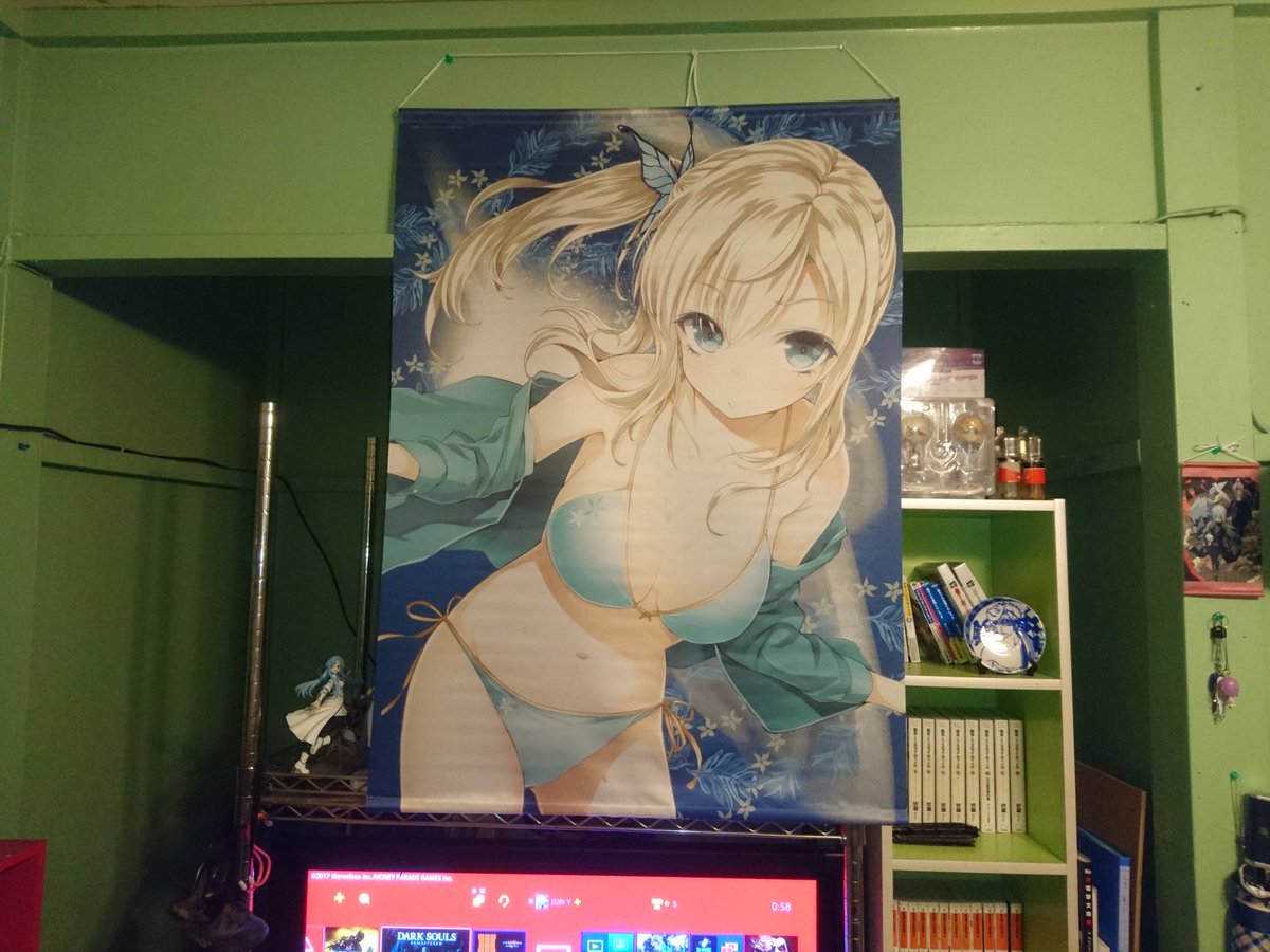 リア友から貰ったタペストリーとポスター全部貼ったよ!(1部は自分の)主に「はがない」とか「とある」など リア友から貰ったタペストリーとポスター全部貼ったよ!(1部は自分の)主に「はがない」とか「とある」など