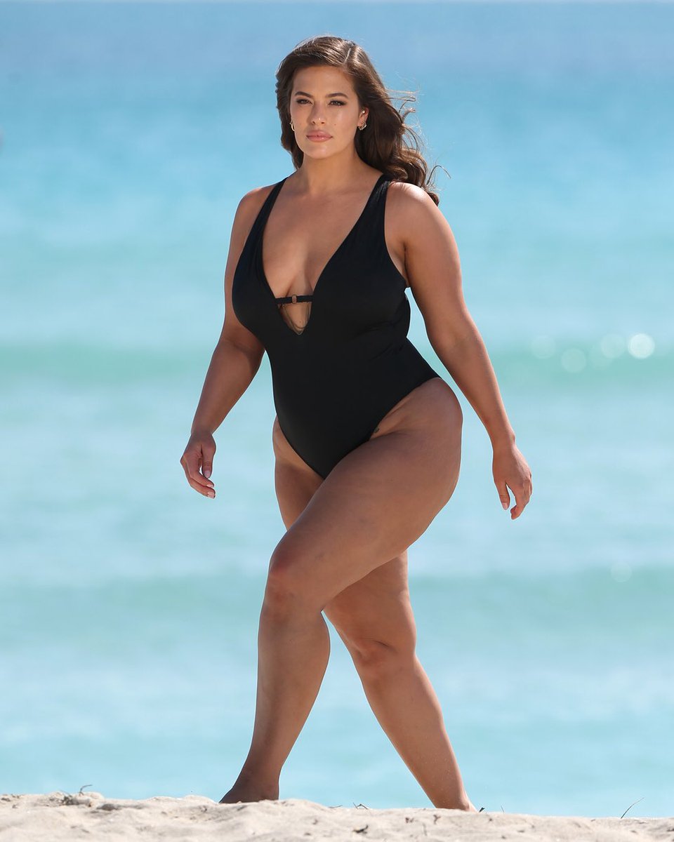 Summer Summer Summer Timeeeee  ???? shop my new @swimsuitsforall collection! https://t.co/IUqPkOo7hM https://t.co/NoUpgYjglK