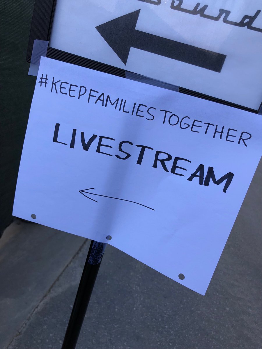 RT @geoffkeighley: About to jump on @feliciaday livestream at https://t.co/xfCx4IuCFZ #KeepFamiliesTogether https://t.co/WoLgkg1yDL