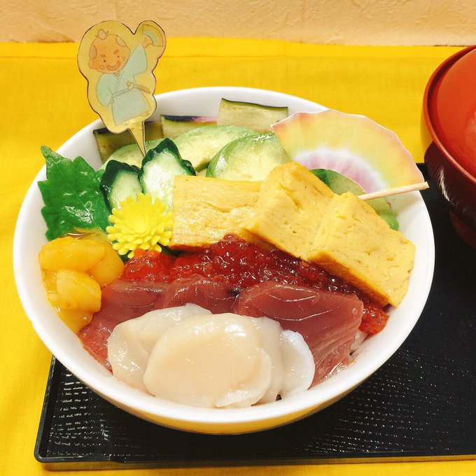 『多田くんは恋をしない 第10話』よりお別れデートの れいん坊丼🌈“さすが れいん坊将軍の虹色パワーです!” できました 『多田くんは恋をしない 第10話』よりお別れデートの れいん坊丼🌈“さすが れいん坊将軍の虹色パワーです!” できました