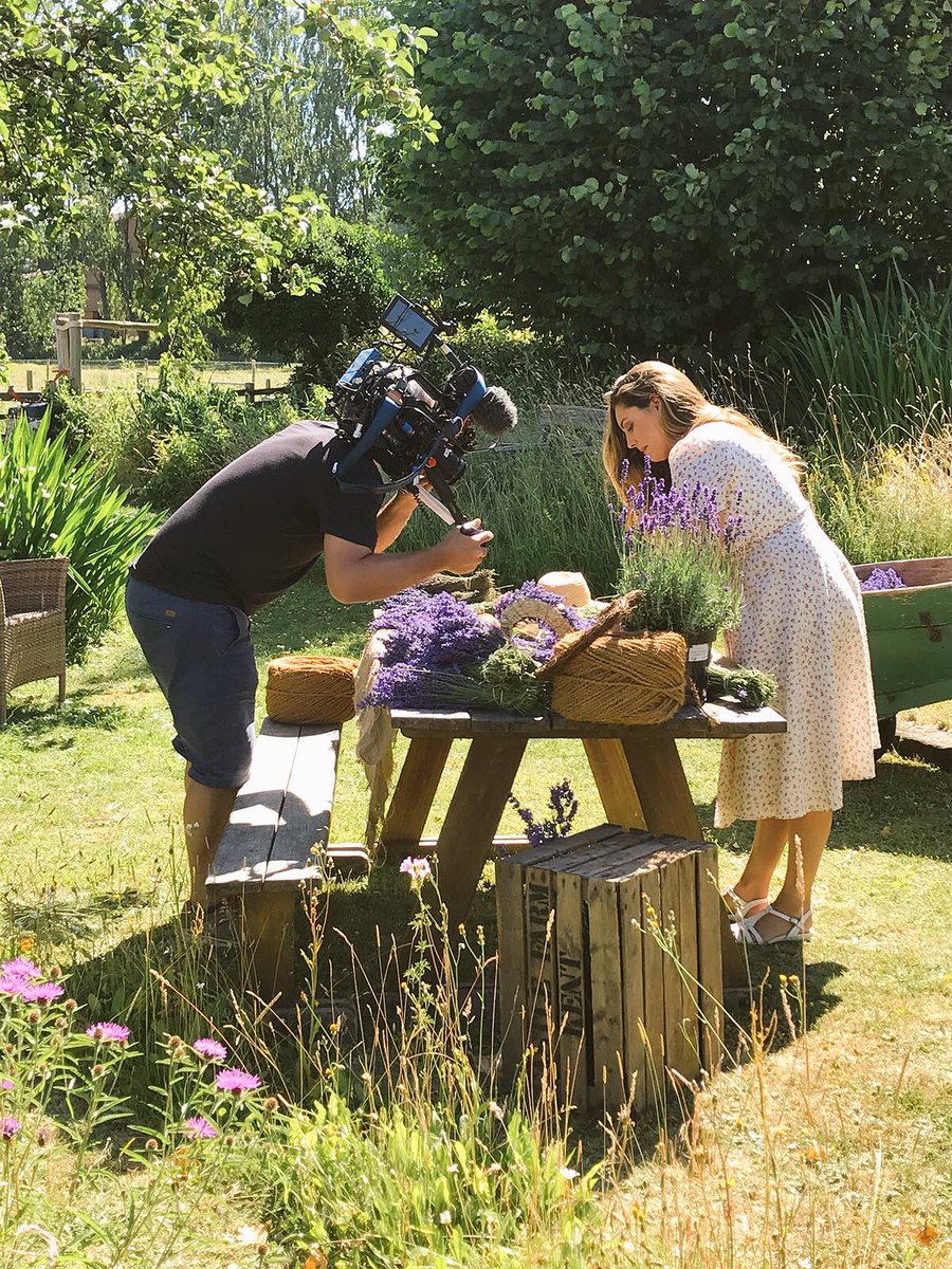 Showing you how to do Fun things with Lavender on @thismorning Next Week ????????????‍???? https://t.co/mh2dRfR7bI