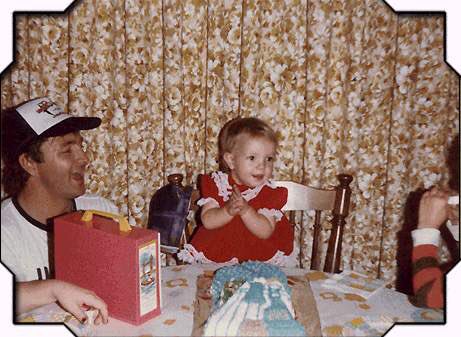 Found this pic from my very first bday, having cake with my dad! Happy birthday daddy!! Love ya!! ???????? #fbf https://t.co/GBWE7BHdBF