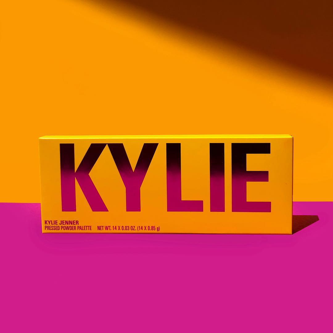 SUMMER'18 collection drops in less than 3 hours on https://t.co/bDaiohhXCV!! 3pm pst @kyliecosmetics https://t.co/fQBoAnw694