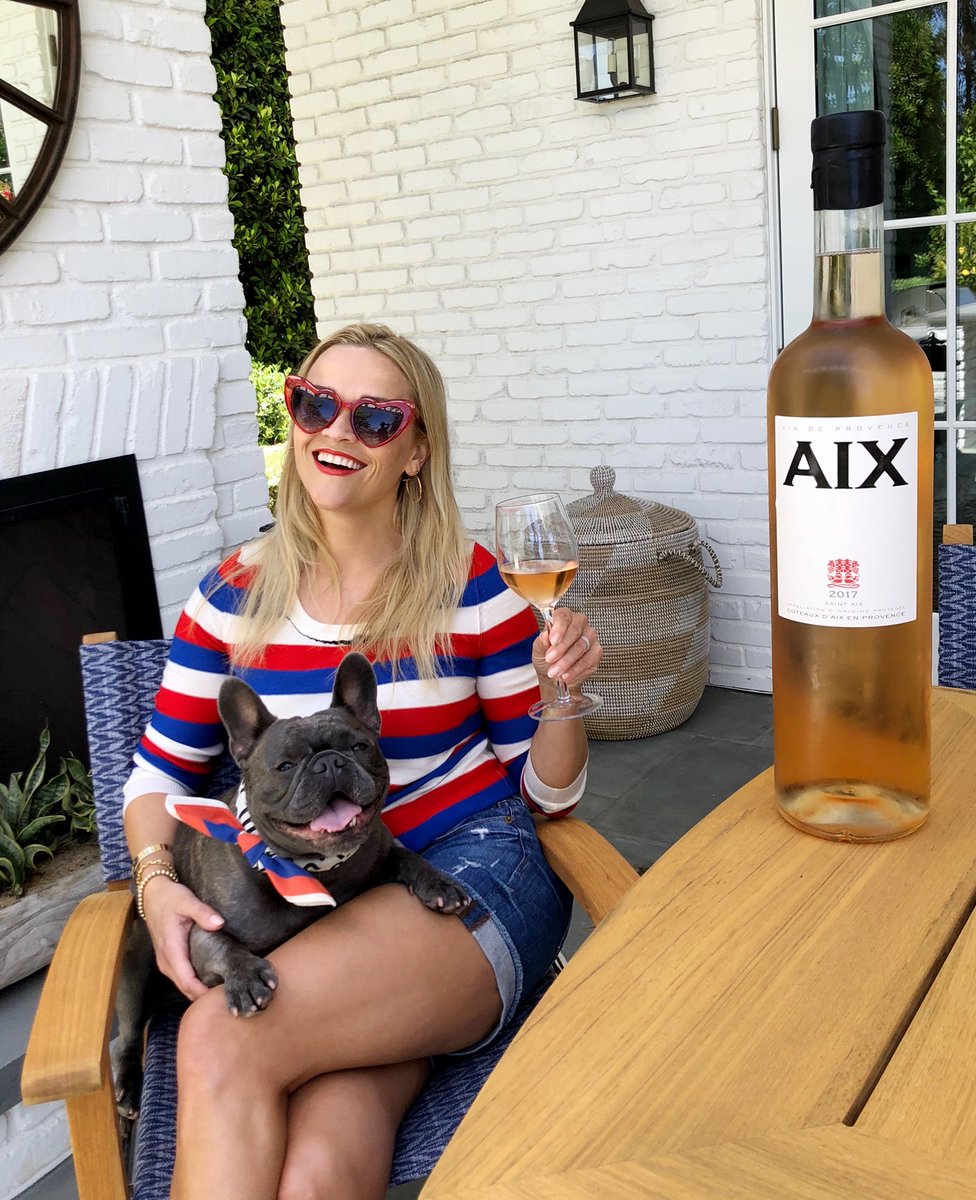 French flags, French bulldogs, French wine all day! Vive la France ????????!  #WorldCupFinal https://t.co/f8opPfyWdk