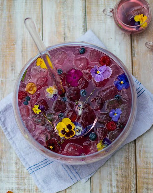 Jamie's non-alcoholic summer punch is one for the whole family. Just what's needed today ☀️ https://t.co/8DmuxiOwvn