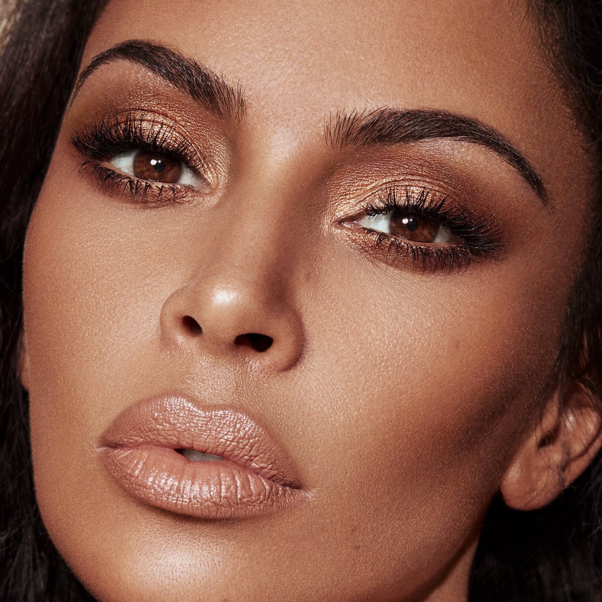 10 more minutes!!! Get the Classic Collection at https://t.co/PoBZ3bhjs8 at 12PM PST @kkwbeauty https://t.co/DmDs2pyCPE