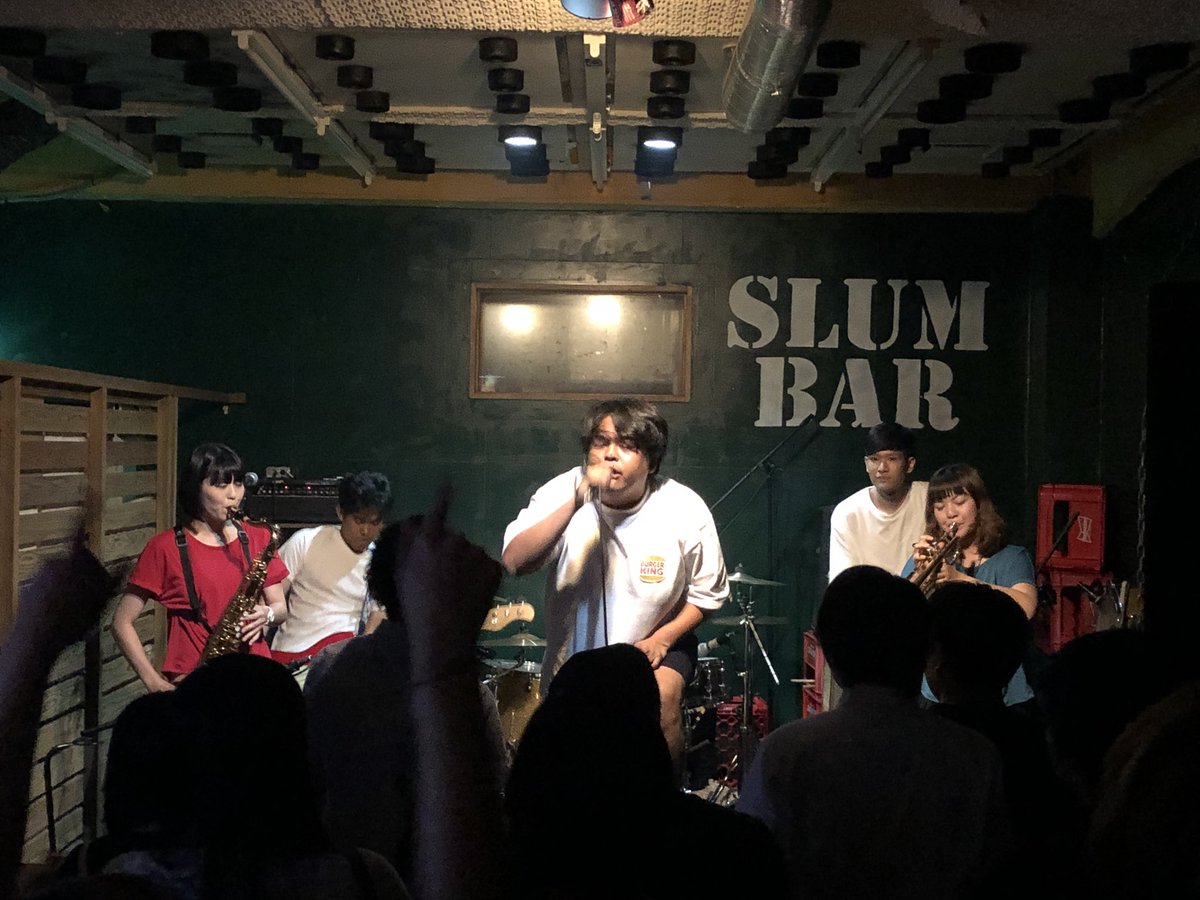 しゅれが歌ってるの客として見てるけど、デカいしうるさいなww#NEMUMI #KEMURIのコピバン しゅれが歌ってるの客として見てるけど、デカいしうるさいなww#NEMUMI #KEMURIのコピバン