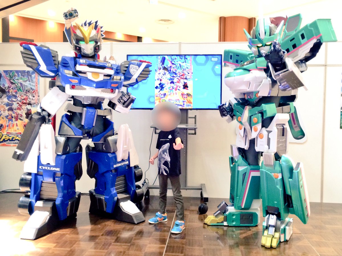 ドライブヘッド&シンカリオン撮影会📷展示ではなく、スーツでした!展示には、息子の好きな かがやき も😆✨でも 予 ドライブヘッド&シンカリオン撮影会📷展示ではなく、スーツでした!展示には、息子の好きな かがやき も😆✨でも 予
