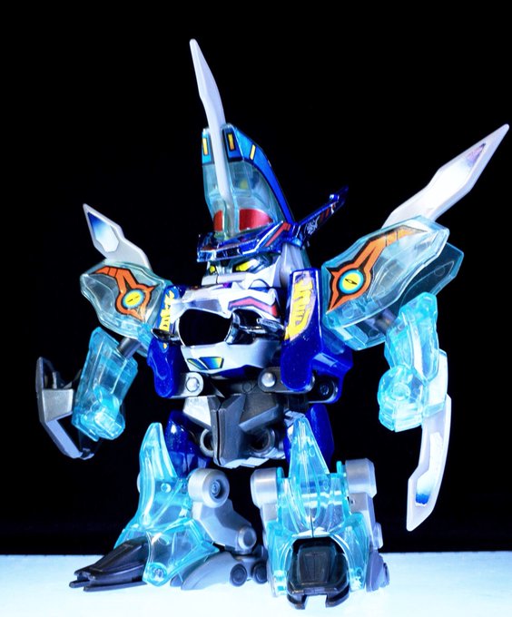 念願のビーダマン爆外伝 ブリザードエビルを手に入れたぞ!銀戒瑠(シロガネエビル)とサポートメカ・クラヤミが合体してブリザ 念願のビーダマン爆外伝 ブリザードエビルを手に入れたぞ!銀戒瑠(シロガネエビル)とサポートメカ・クラヤミが合体してブリザ