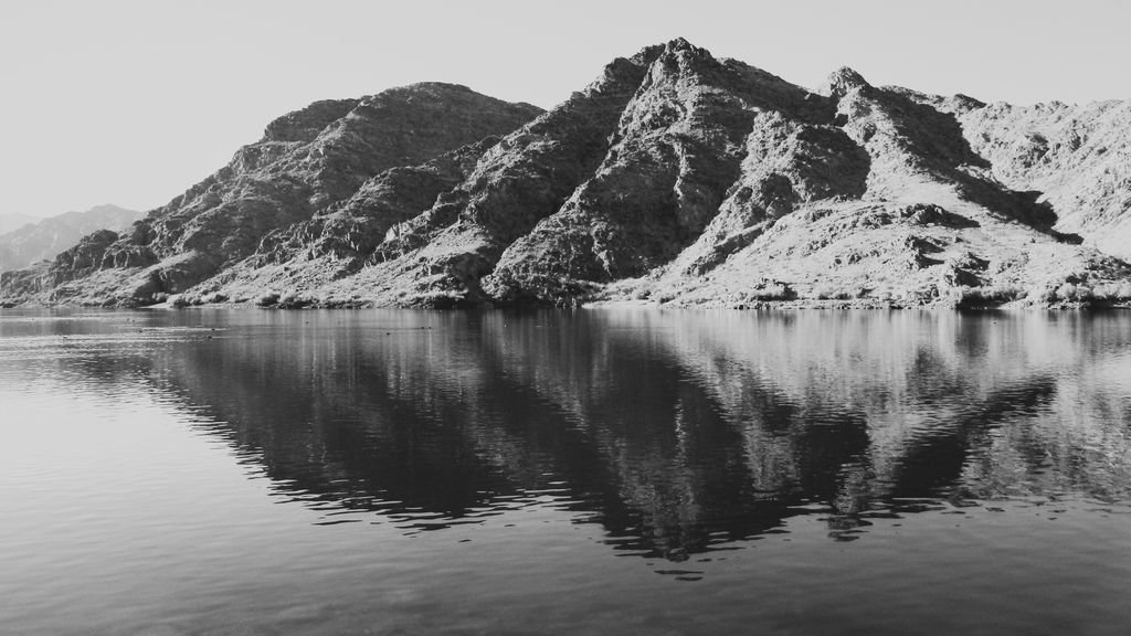 Taken along the Colorado River.. https://t.co/SfYwXkuGPq https://t.co/QZqIqcW9zD