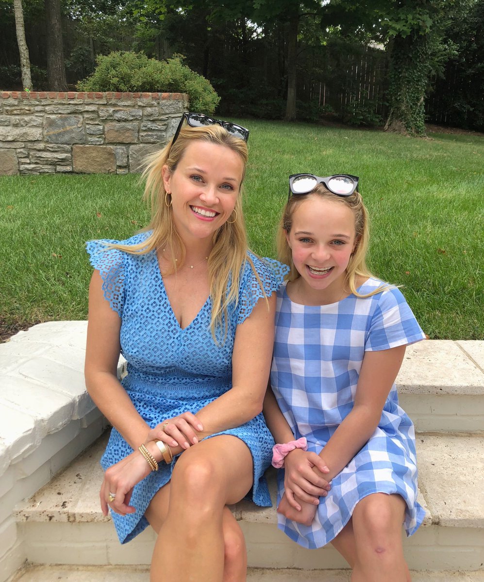 Twinning with my niece! We're both sporting @draperjames, family style! ???? https://t.co/PpCBIxGpBf