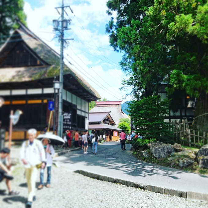 25日日中は28℃まで上がった戸隠中社。風は秋風、夏の終わりを感じる、少し物悲しい、穏やかな昼下がりでした。(が、この後 25日日中は28℃まで上がった戸隠中社。風は秋風、夏の終わりを感じる、少し物悲しい、穏やかな昼下がりでした。(が、この後