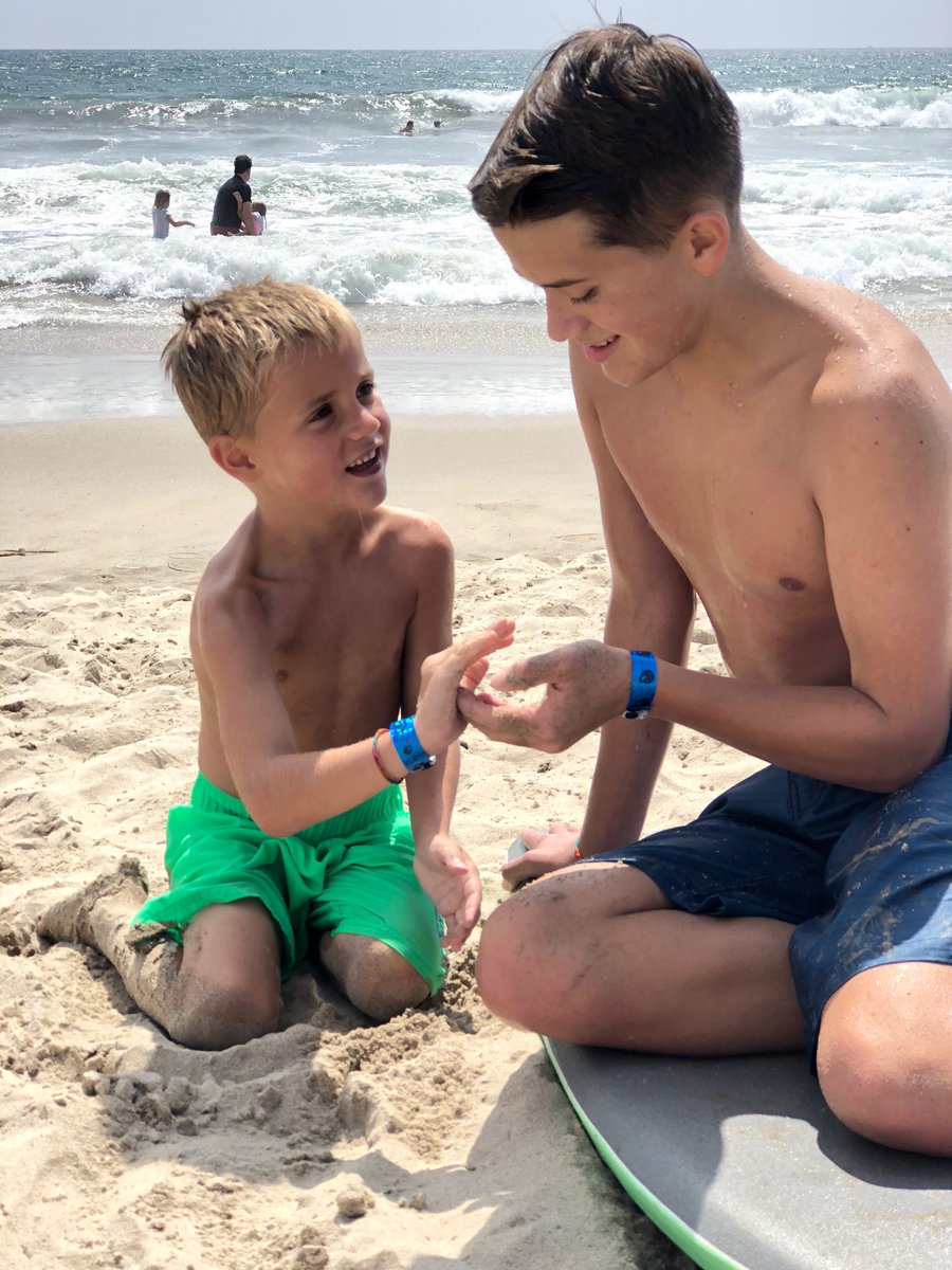 Last days of summer! ???????? Love my boys! https://t.co/3I80WMCMQ1