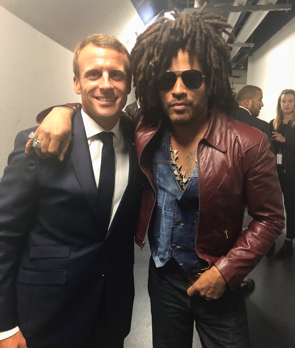 When you run into the president backstage at the @U2 show in Paris. @emmanuelmacron https://t.co/LUbsVz4ZY1