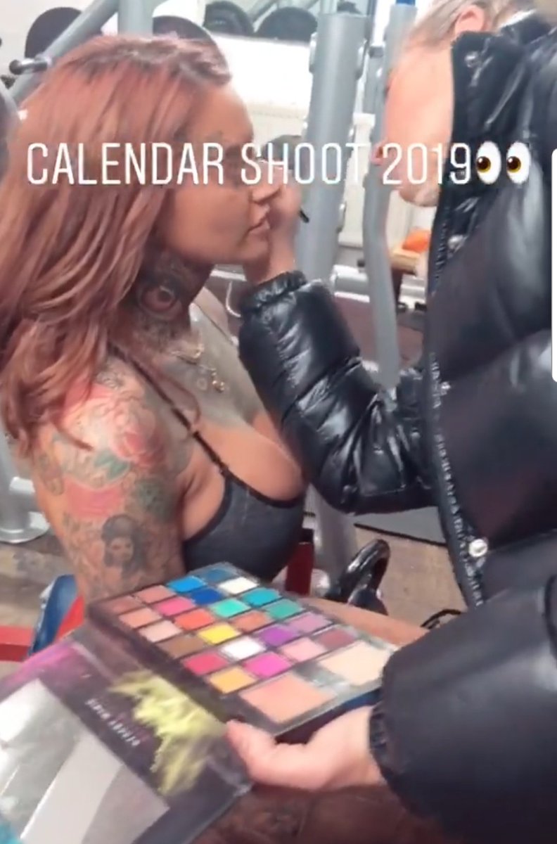 RT @DazBroomhead10: All I want for Crimbo is a @jem_lucy 2019 Calendar ???????????? #MyFavWoman https://t.co/s55DKHXpw7