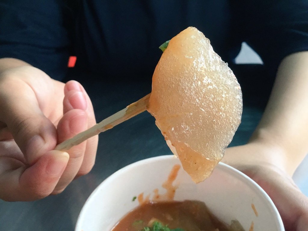 千と千尋の神隠しでお父さんが食べてたプルプルな謎料理。そのモデルとされる台湾料理の『肉圓(バーワン)』を食べた。予想を超 千と千尋の神隠しでお父さんが食べてたプルプルな謎料理。そのモデルとされる台湾料理の『肉圓(バーワン)』を食べた。予想を超