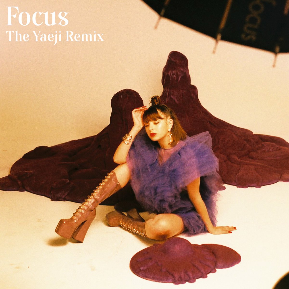 SURPRISE!!! @KRAEJI DID A REMIX OF FOCUS AND ITS A BOPPPPP! ENJOY ANGELS ???? https://t.co/ZMtVmWo2C6 https://t.co/qciCTiZsgt