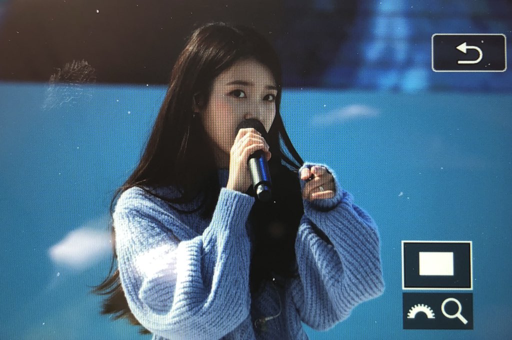 아이유 홀가분마켓 IU 직찍 삼성카드 이지은 유진 IU_F28