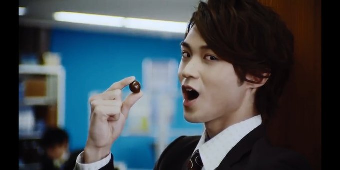 「大玉チョコボール」CMのイケメン誰?!と思ったあなたにお贈りします、映画『恋は雨上がりのように』が最高だった磯村勇斗さ 「大玉チョコボール」CMのイケメン誰?!と思ったあなたにお贈りします、映画『恋は雨上がりのように』が最高だった磯村勇斗さ