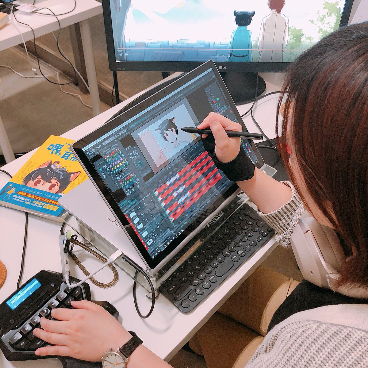 絶賛作業中💁♀️💁♀️#ベージュのズボン#ほら耳 絶賛作業中💁♀️💁♀️#ベージュのズボン#ほら耳