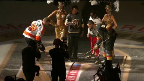 RT @NHLonNBCSports: Wayne Newton, @LilJon, and show girls walk into a hockey rink... https://t.co/cWHpDGLTbk