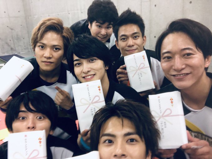 #チア男子クランクアップしましたが、まだおわった感覚がない。いまだに、チアの掛け声が頭に響いてる。レッツゴーブレイカーズ #チア男子クランクアップしましたが、まだおわった感覚がない。いまだに、チアの掛け声が頭に響いてる。レッツゴーブレイカーズ