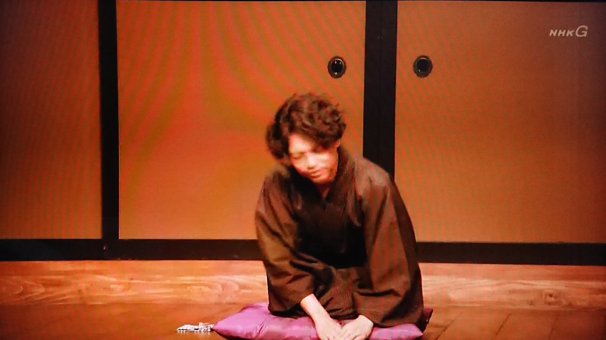 山崎育三郎さんは上手い。音楽の素養があるからリズミカル、間の取り方もいいから、噺の運びも心地いい。 #昭和元禄落語心中 山崎育三郎さんは上手い。音楽の素養があるからリズミカル、間の取り方もいいから、噺の運びも心地いい。 #昭和元禄落語心中
