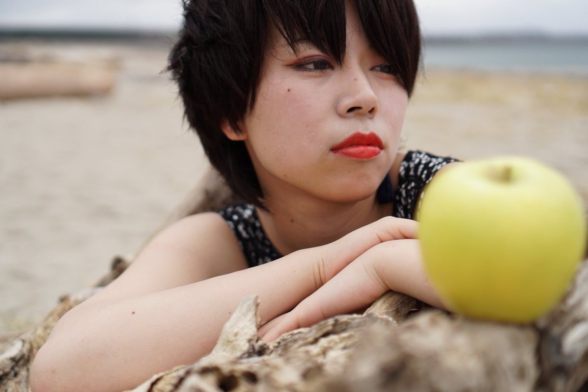 『楽園追放の誘惑』 誰か、かまってくれないかな?MODeL #ポートレート #portrait 『楽園追放の誘惑』 誰か、かまってくれないかな?MODeL #ポートレート #portrait