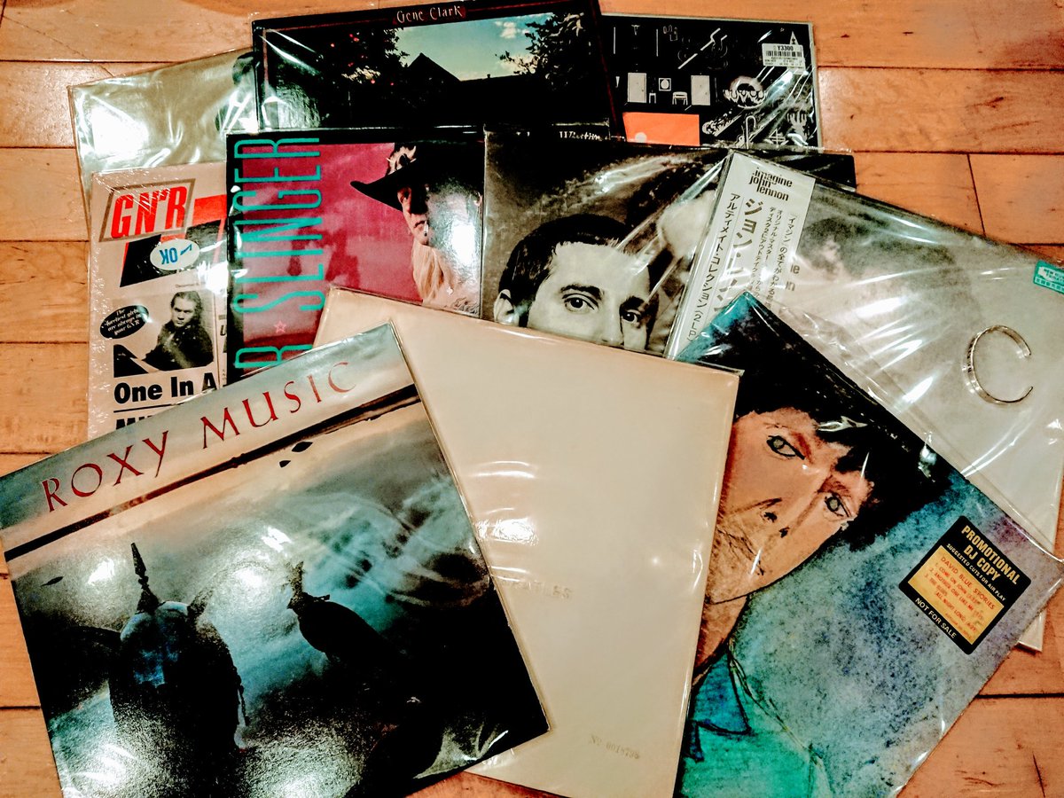 本日の戦利品。…の中に何故かまた #ビートルズ の #ホワイトアルバム があるんですけど。#TheBeatles#Whi 本日の戦利品。…の中に何故かまた #ビートルズ の #ホワイトアルバム があるんですけど。#TheBeatles#Whi