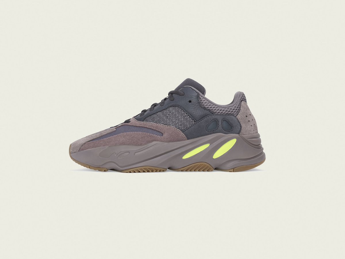 RT @ComplexSneakers: “Mauve” Yeezy Boost 700s confirmed to drop October 27 ???? https://t.co/dUNK6n4Uog