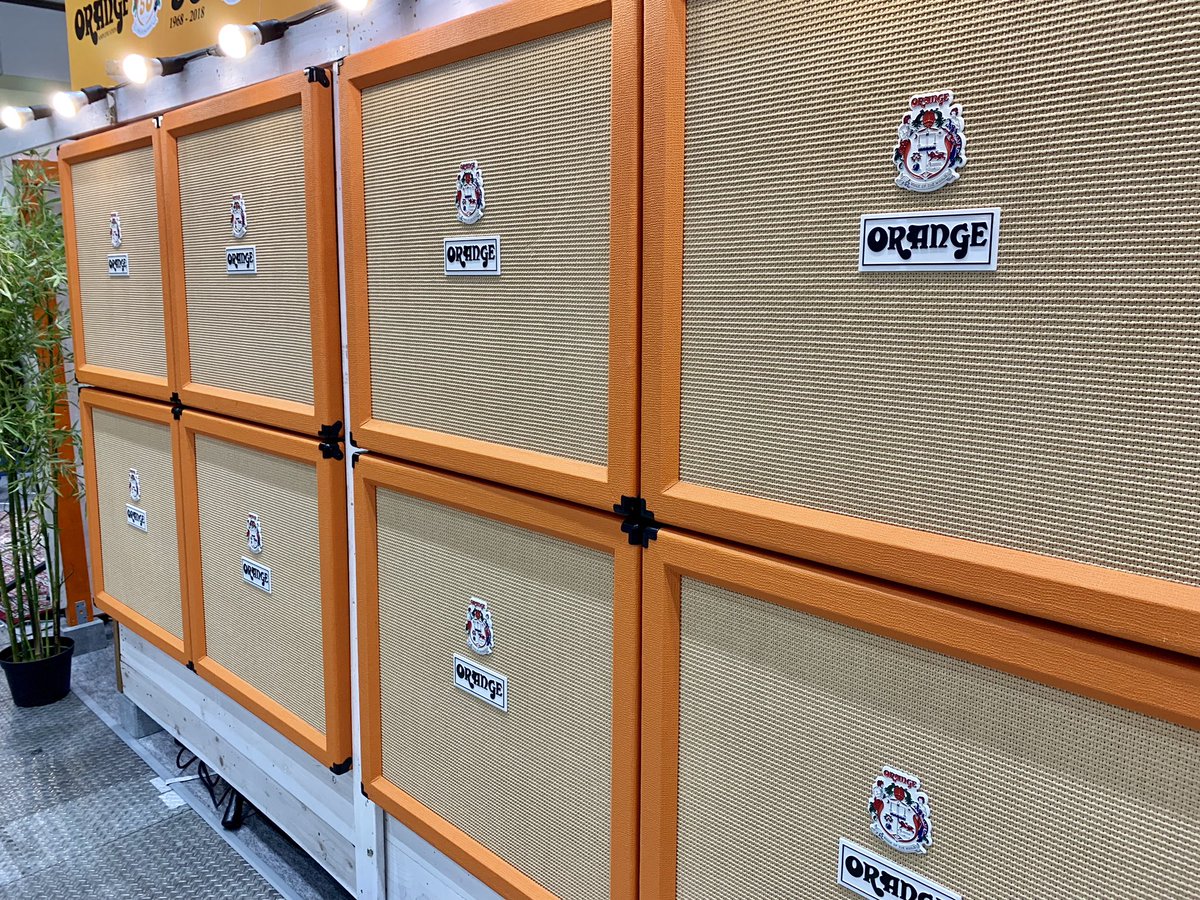 本日はORANGEアンプのコーナーから😎 #ギターアンプ #オレンジの壁 #現地リポート #楽器フェア2018 #楽器フ 本日はORANGEアンプのコーナーから😎 #ギターアンプ #オレンジの壁 #現地リポート #楽器フェア2018 #楽器フ