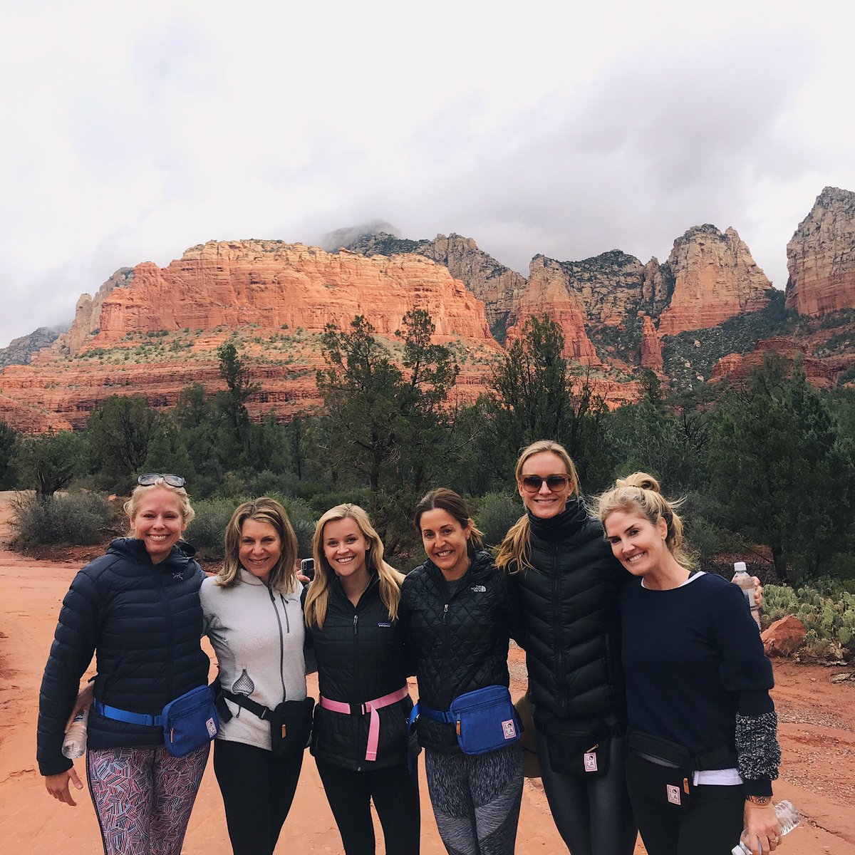 What a treat to get away in nature with my girls! #Sedona #GirlsTrip ???? https://t.co/BciZXTEwC6